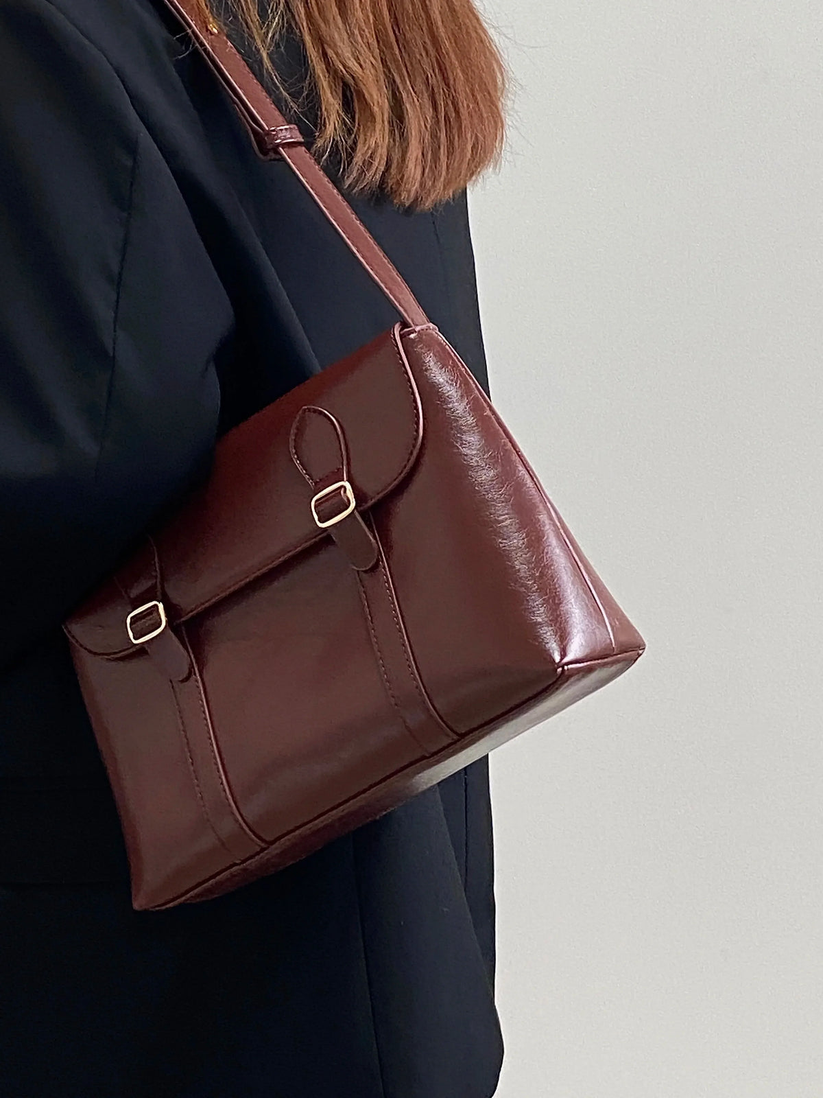 Lara | Bolso de Hombro en Cuero Vegano
